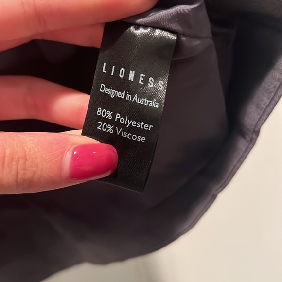 Lioness top - Picture 7 of 7